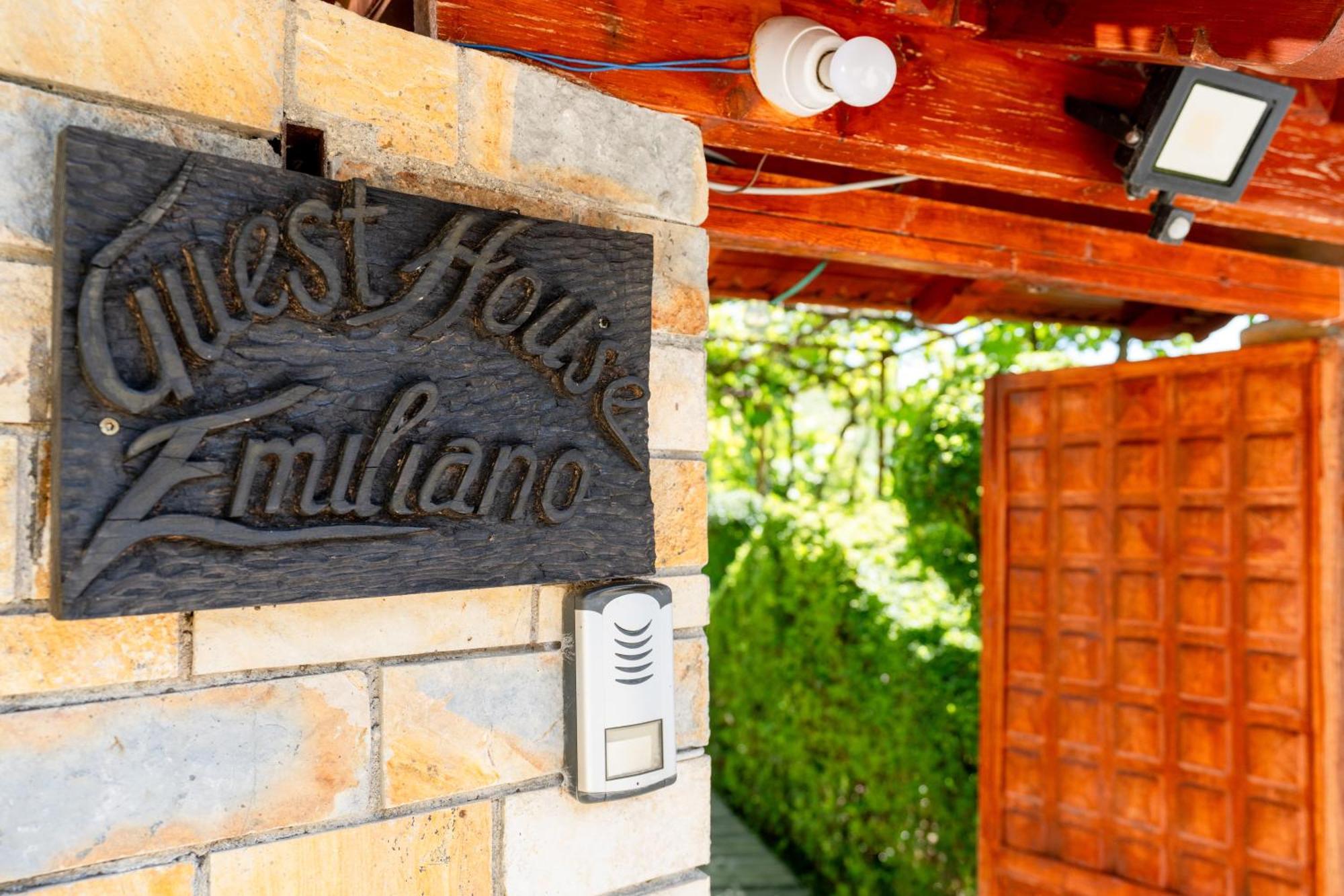 Guesthouse Emiljano Berat Ngoại thất bức ảnh